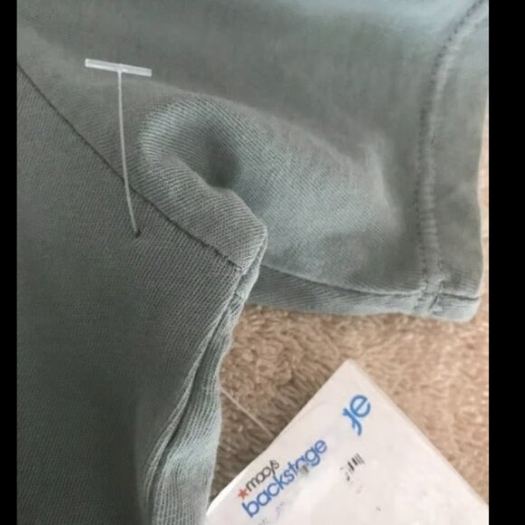 NWT Pink Floyd The Dark Side Of The Moon graphic band tee, sage green, size L - Picture 7 of 8